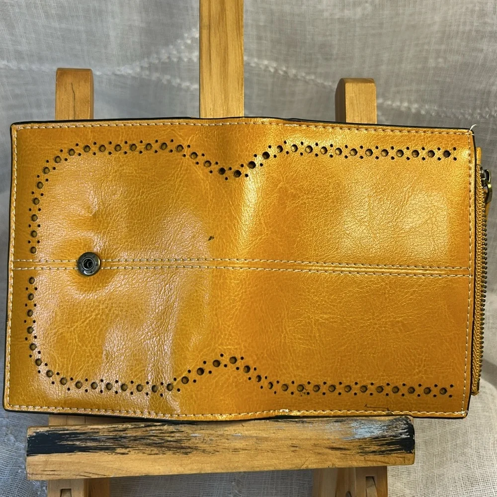 NWOT leather sunflower closure bifold large wallet
